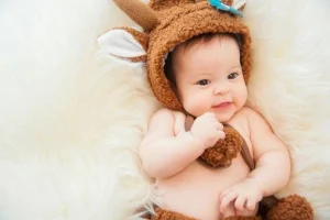 How to choose newborn baby clothes? Keep sensitive skin away from itchy rashes.